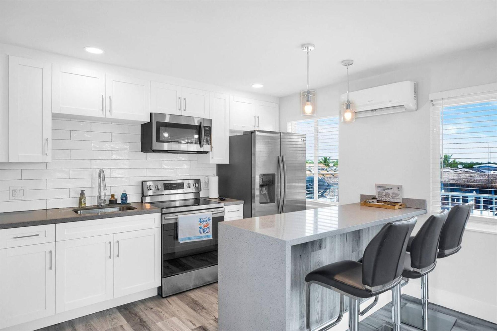 Waterfront Studio 1, Kayaks, Pool, Bay View, Wifi Jewfish Exterior photo